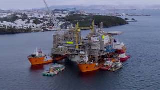 Aasta Hansteen top side float-over installation