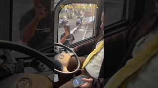 Ternyata jendela kaca bus sudah otomatis ya baru tau saya