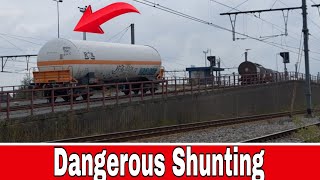 "Shunting Train Havoc: The World’s Most Dangerous Hook Disaster Caught on Camera!"