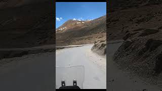 Kis kis ko bike ride karthe hue gana pasand hai..? #youtubeshortsvideo #ladakh #ladakhride2024