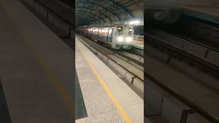 Lal Ghaghra#pawansingh #bhojpuri#youtubeshorts #viral#reels#trending #shorts#metro#travel#shortvideo