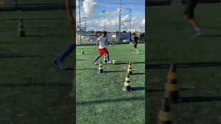 TREINO DE CONDUÇÃO E PASSE NO FUTEBOL #Shorts