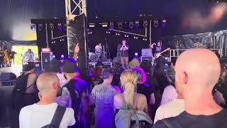 Militarie Gun - “Don’t Pick Up The Phone” (Live at 2000 Trees Festival 2023)