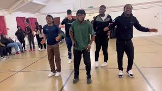 Christmas Afrobeat dance class by GILLY SPYKEY ( Jay bhad - Anadwo ) choreography by Me