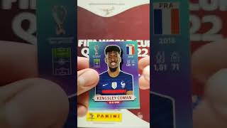 Kingsley Coman: abriendo sobres panini del mundial de fútbol