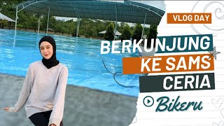 SEWA KOLAM RENANG TERNYATA ADA BIDADARI