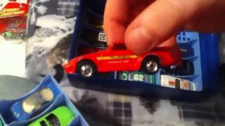 More hot wheels and vintage carry cases