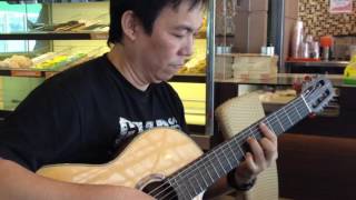 Jubing Kristianto Main Gitar di Dunkin Donuts