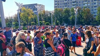 МАРИУПОЛЬ Уезжают в другой город Проважают 🚍Восстановление Жизнь Сегодня