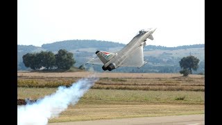 INCREDIBILE - GUARDATE COME PILOTA L' AEREO