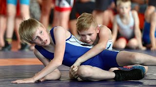 U11 Kaarel Kaasik (EST) vs Ralfs Miksons (EST) 37kg. Greco-roman boys youth wrestling.