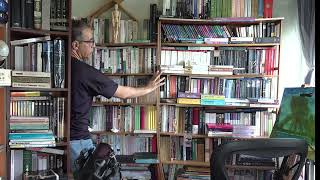 My bookshelves collapse while recording a lecture! مكتبتي تنهار وأنا أسجل محاضرة!