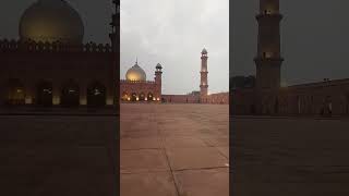 Badshahi Masjid Azan // One Minute Vlog //  #badshahimosque #azaan #lahore