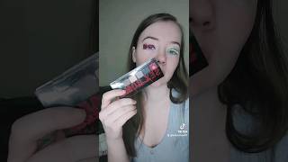 Gift Box Eyeliner | Christmas | TikTok