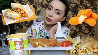 БЛОГЕРЫ КОТОРЫЕ БЕСЯТ 🤪 Mukbang Ayka Emilly