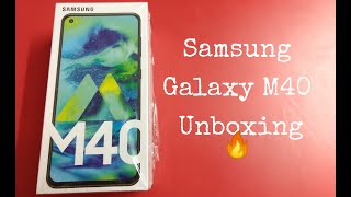 Samsung Galaxy M40 Unboxing & Hands-on Review 🔥- Triple Camera, 3500mAh Battery, Punch-Hole Display