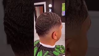 Low tapper fade with waves | Subscribe for more! #shorts #barber #howto #fade