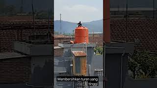 Berbahaya service turen dari ketinggian #turen #toren #service