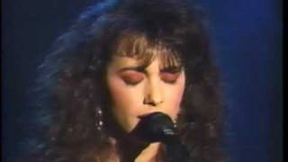 Bangles - Eternal Flame (The Arsenio Hall Show / 1989)