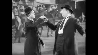 El Gordo y el Flaco bailan. Laurel & Hardy dance