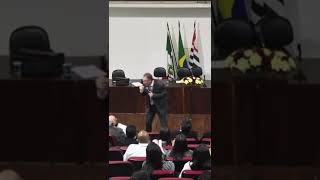 O professor invejoso e o super curso de direito