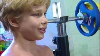 Posing in bodybuilding. Andrey Kostash 9 years /Позирование в бодибилдинге. Косташ Андрей 9 лет