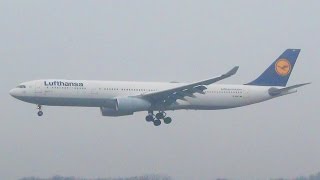 ✈ D-AIKC | Lufthansa A330 extreme foggy landing @ Hamburg Airport