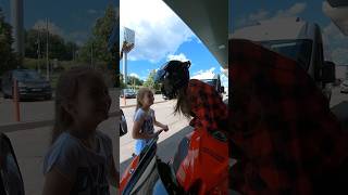 ВСТРЕТИЛА маленькую ПОДПИСЧИЦУ 🥰 #мотоТаня met a little subscriber #motoTanya moto girl bike girl