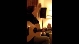 Lisbee Stainton 'Go' sing-a-long - Living Room Tour, Dec 2011