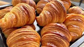 Setelah tahu cara ini saya jadi ketagihan membuat croissant sendiri di rumah dengan alat sederhana.