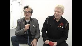 The Offspring (Dexter Holland, Kevin "Noodles" Wasserman) интервью в Красноярске 07.11.2013.