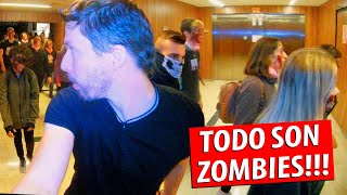 NOS INFILTRAMOS ENTRE LOS ZOMBIES - SURVIVAL ZOMBIE | PEDRO SALAMANCA