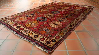 Handmade Persian Qashqai tribal rug produced with bags of character 307625