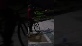 Skid ke botol #fixie #fixedgear #tegal #bike #sepeda