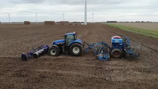 New Holland T7070 & Lemken Solitair 9 Drilling Winter Wheat Goole Fields.