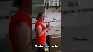 Susto de muerte a Mami 🤣 #viral #viralvideo #viraltiktok #susto #miedo #terrors #omg #humor #risas