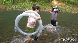 Wild Fishing Exciting, Free Life How To Use A Large Pump Catch Many Fish