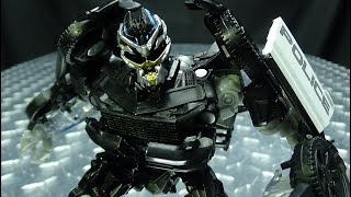 Studio Series Deluxe BARRICADE: EmGo's Transformers Reviews N' Stuff