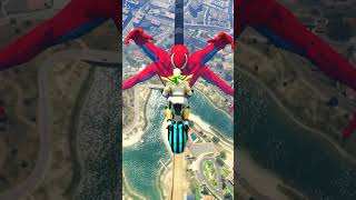 POWER RANGER LENDÁRIO na MEGA RAMPA do HOMEM ARANHA GIGANTE no GTA 5 ! #shorts