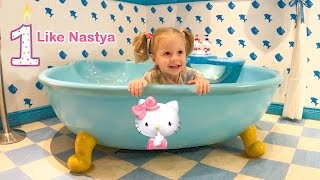 ЛАЙК НАСТЯ в гостях у Hello Kitty / Влог на детской площадке Дом Китти