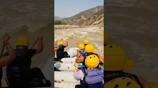 Rafting At Rishikesh 😱🌊|| #rishikesh #riverrafting #mahadev #travel #explore #shorts #shortvideo