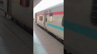 Indian railways shorts#shorts #youtubeshorts #tranding #indianrailways #railway #indianrailwaytrain