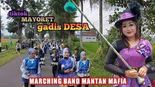 MEMPESONA!!aksi joget tiktok mayoret drumband hebohkan penonton di sepanjang jalan!!