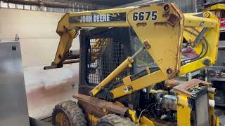 Starting? and operating the John Deere 6675 Skid steer project!