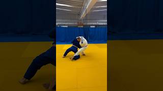 WATCH THIS AMAZING THROW 🔥👊🏻 #judo #judoka #judotraining #judothrow #shortvideo #shorts #short