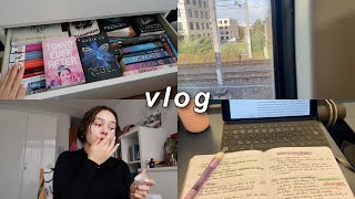 vlog: bullet journalling, my book collection, lots of homework...