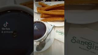 Disfruta de los mejores churros con chocolate de todo Madrid #sangines #spain #cityguay