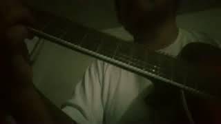 tratando de tocar en guitarra la cancion eres mentirosa de los mirlos