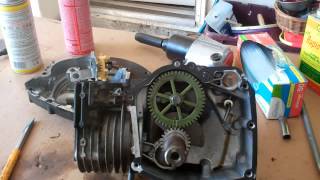 Briggs and Stratton Engine Disassembly Part 2 of 2