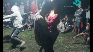 Joget Sasak Hot Bebas Dipeluk